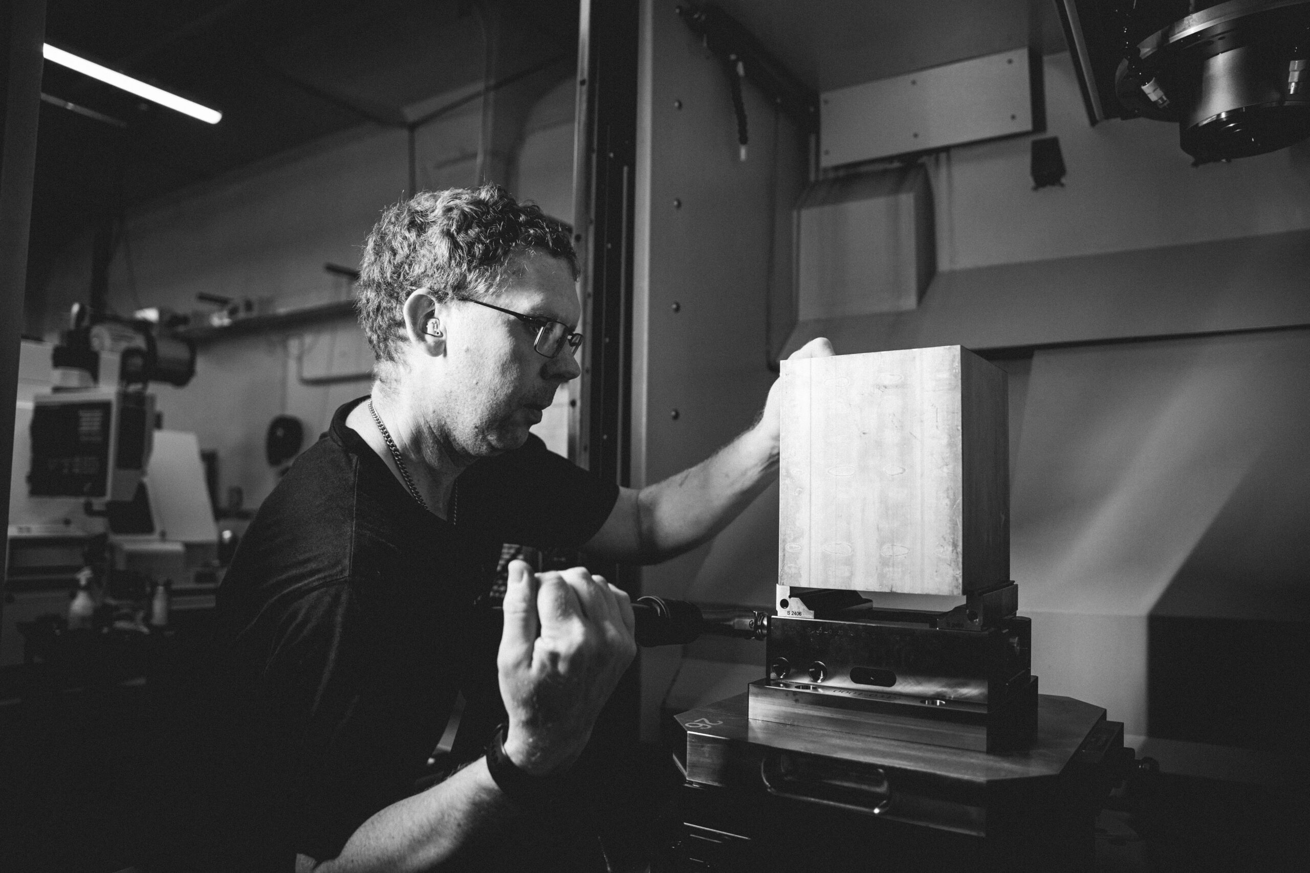 202508_MPW_BW-7